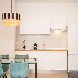 Gotoseville Faustino Flats